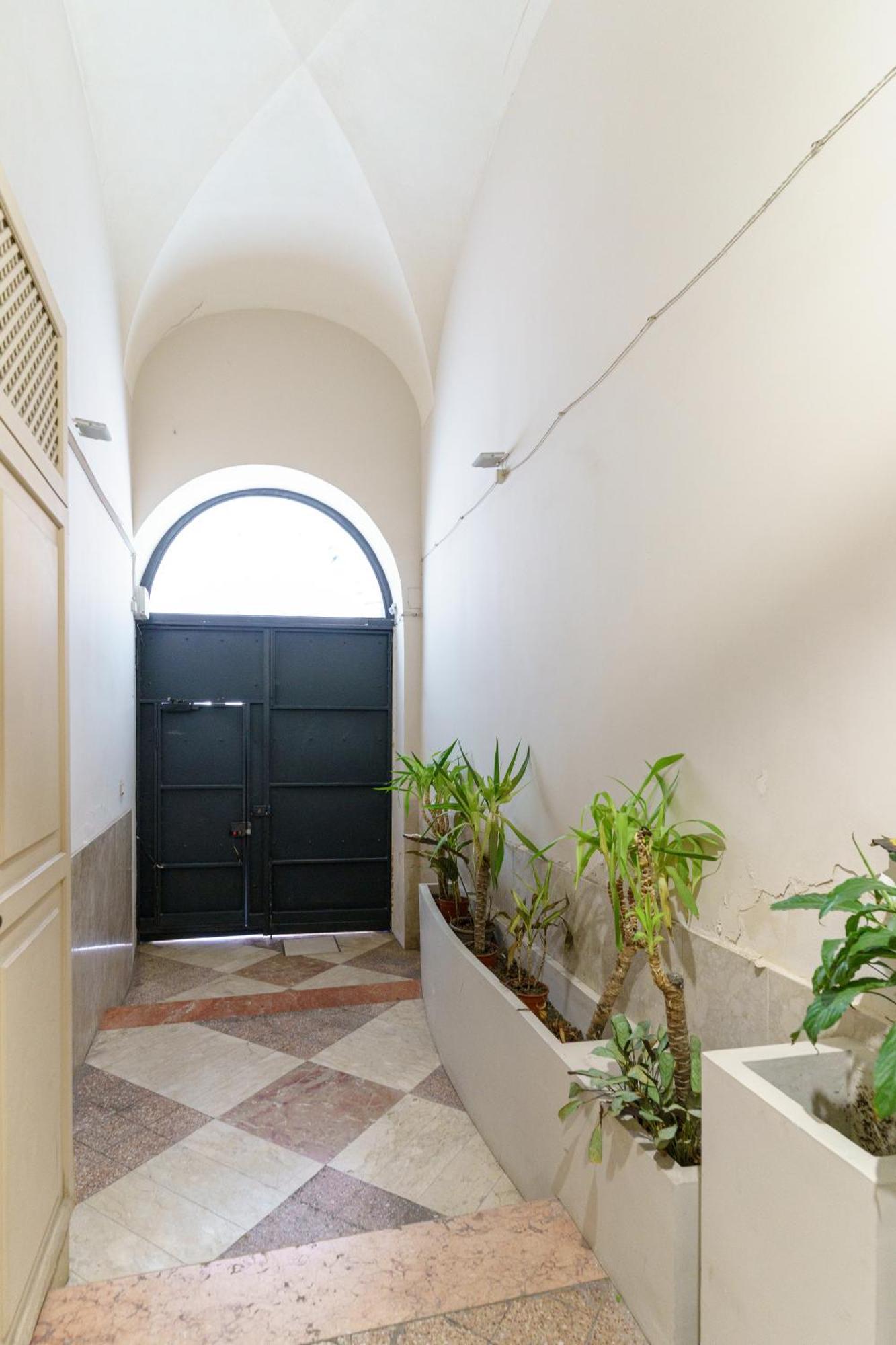 카타니아 La Finestra Sul Duomo B&B 외부 사진