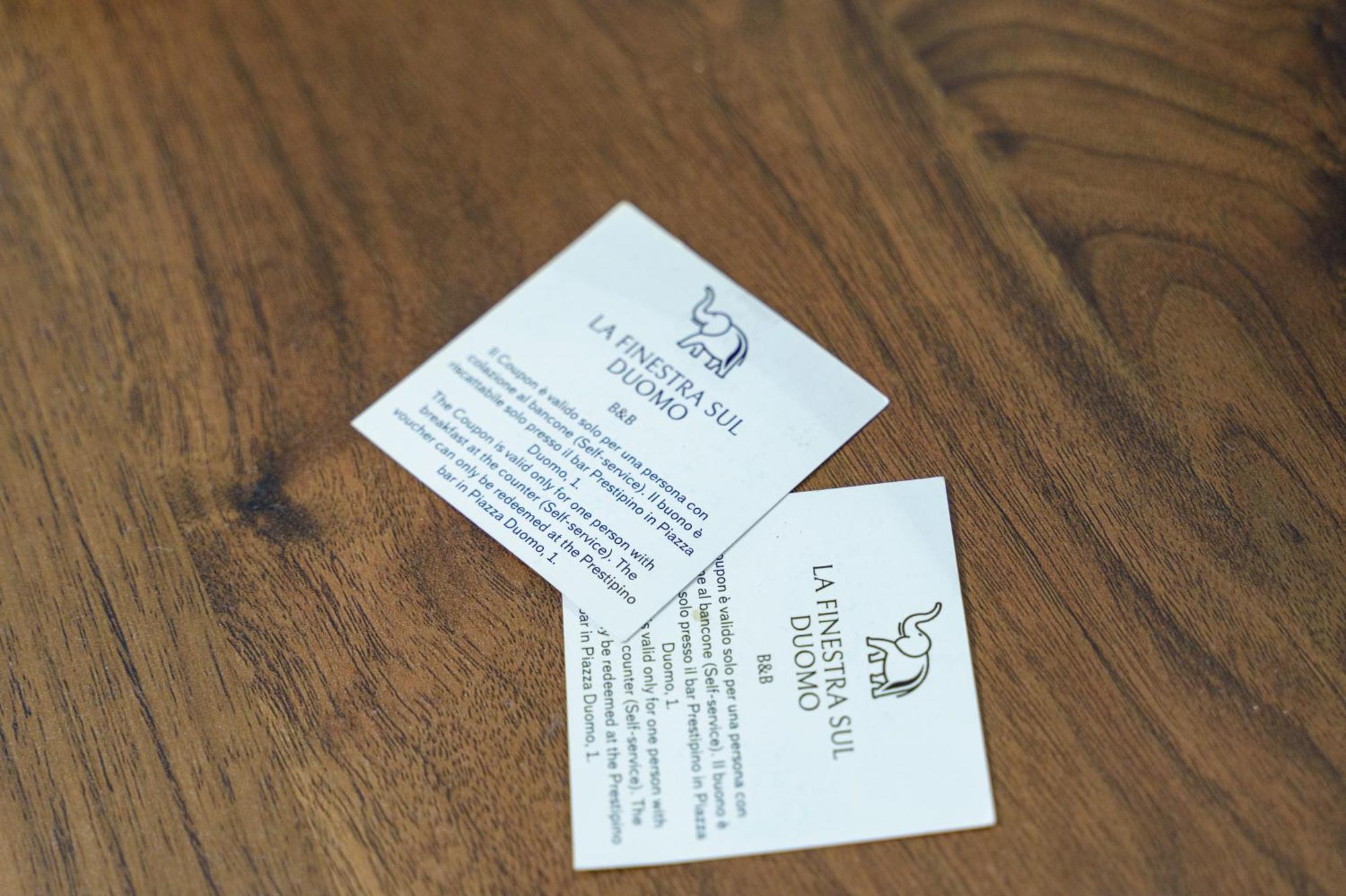 카타니아 La Finestra Sul Duomo B&B 외부 사진