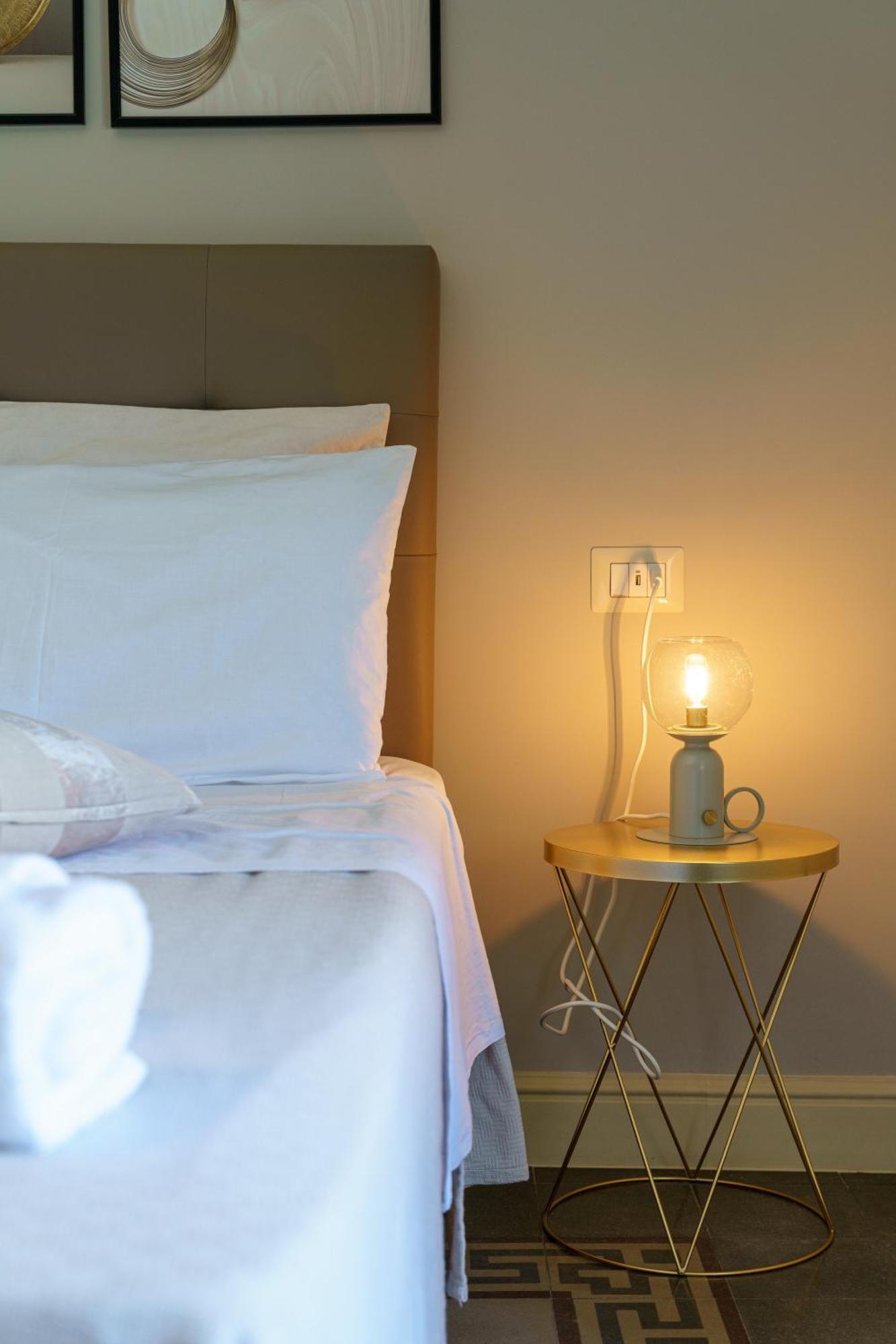카타니아 La Finestra Sul Duomo B&B 외부 사진